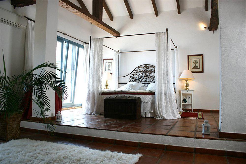 B&B Muse Marbella Exterior photo